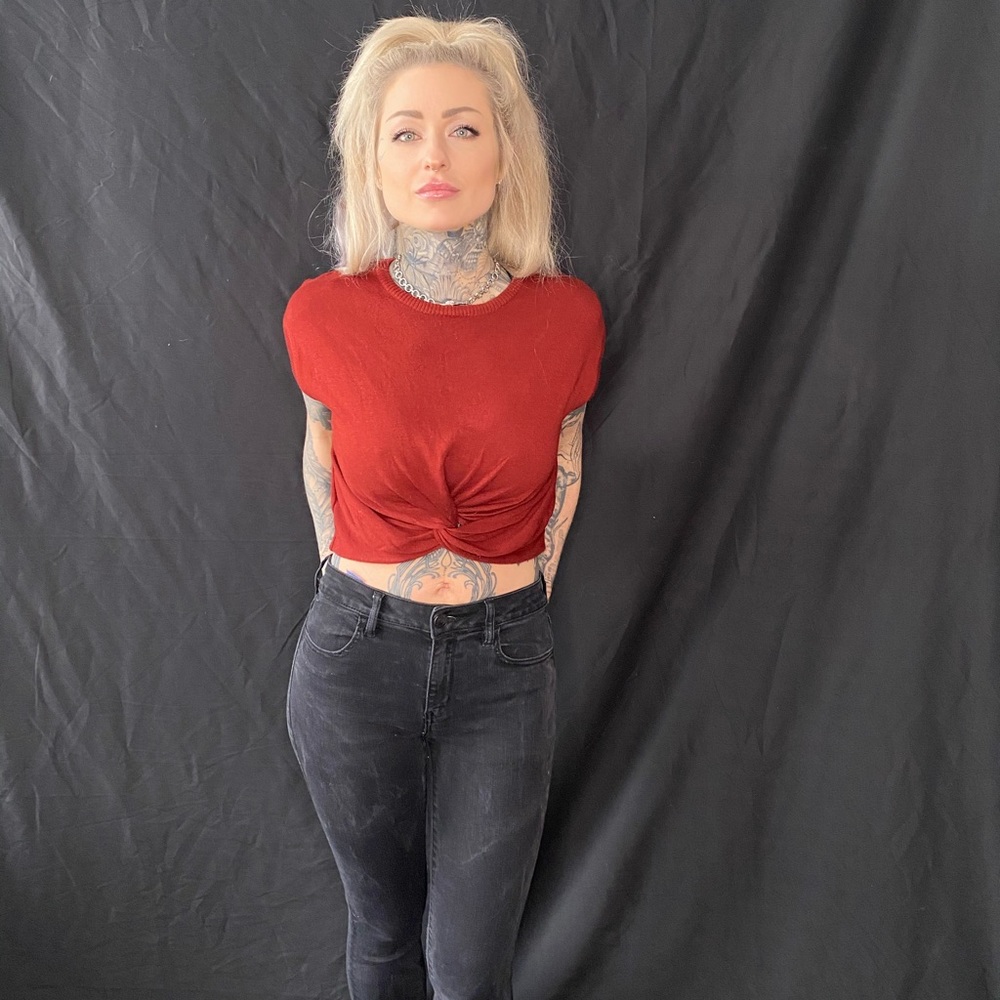 Crop Twist Sweater Top